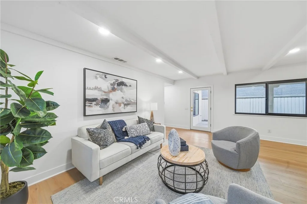 Photo of 212 Avenida Sierra