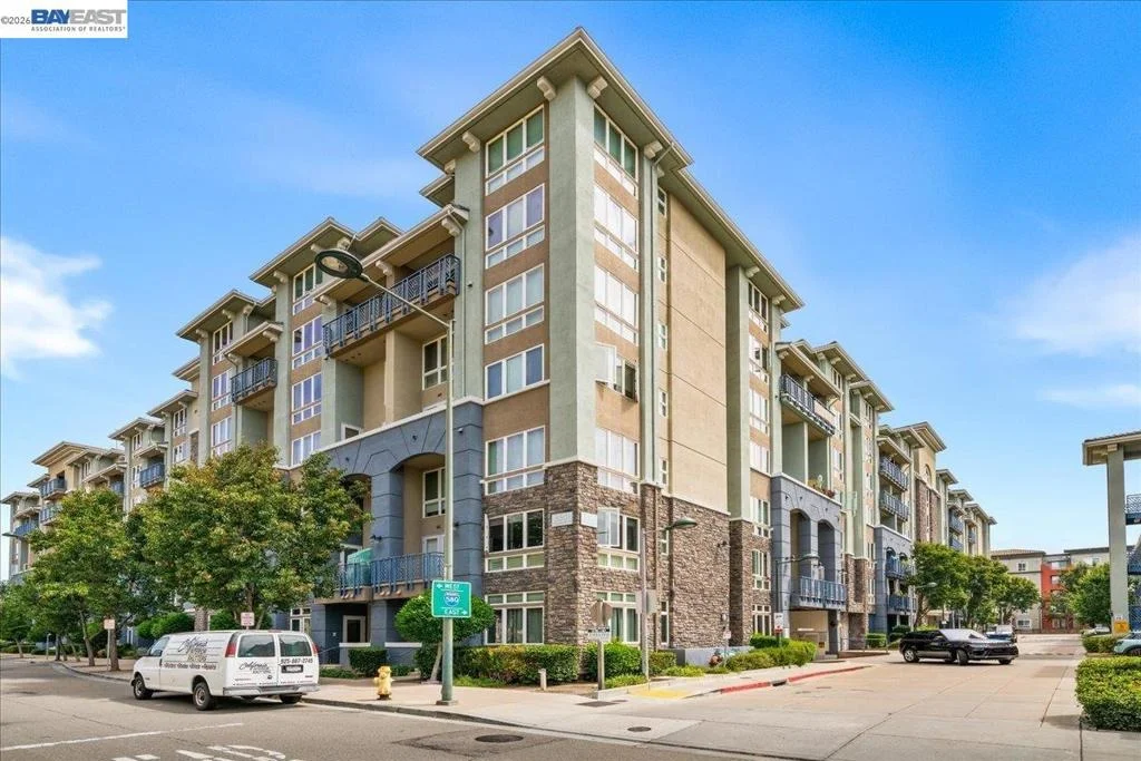 Photo of Unit 271 at 5501 De Marcus Blvd