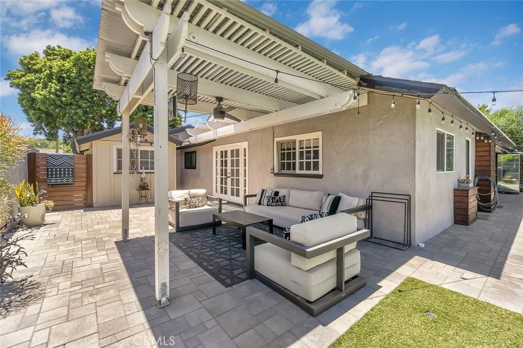 Photo of 2661 Oak Knoll Drive