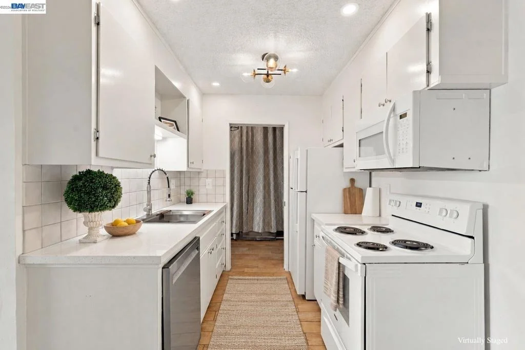 Photo of Unit 105 at 2 Panoramic Way