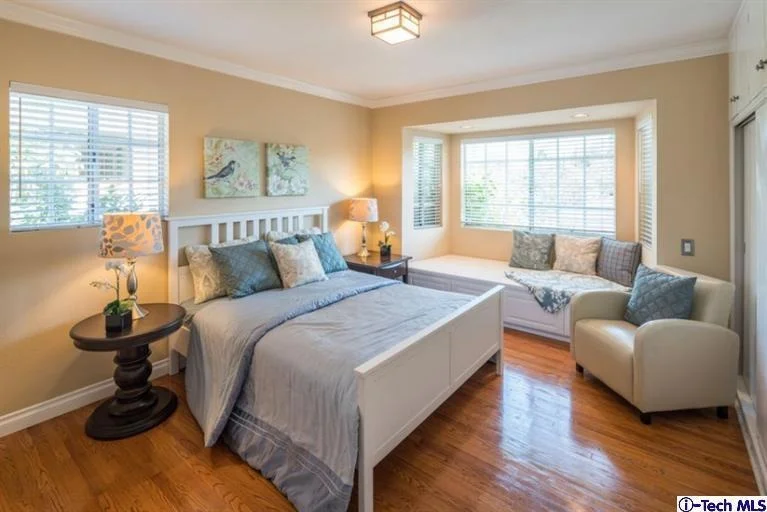 Photo of 72 Sierra Madre Boulevard