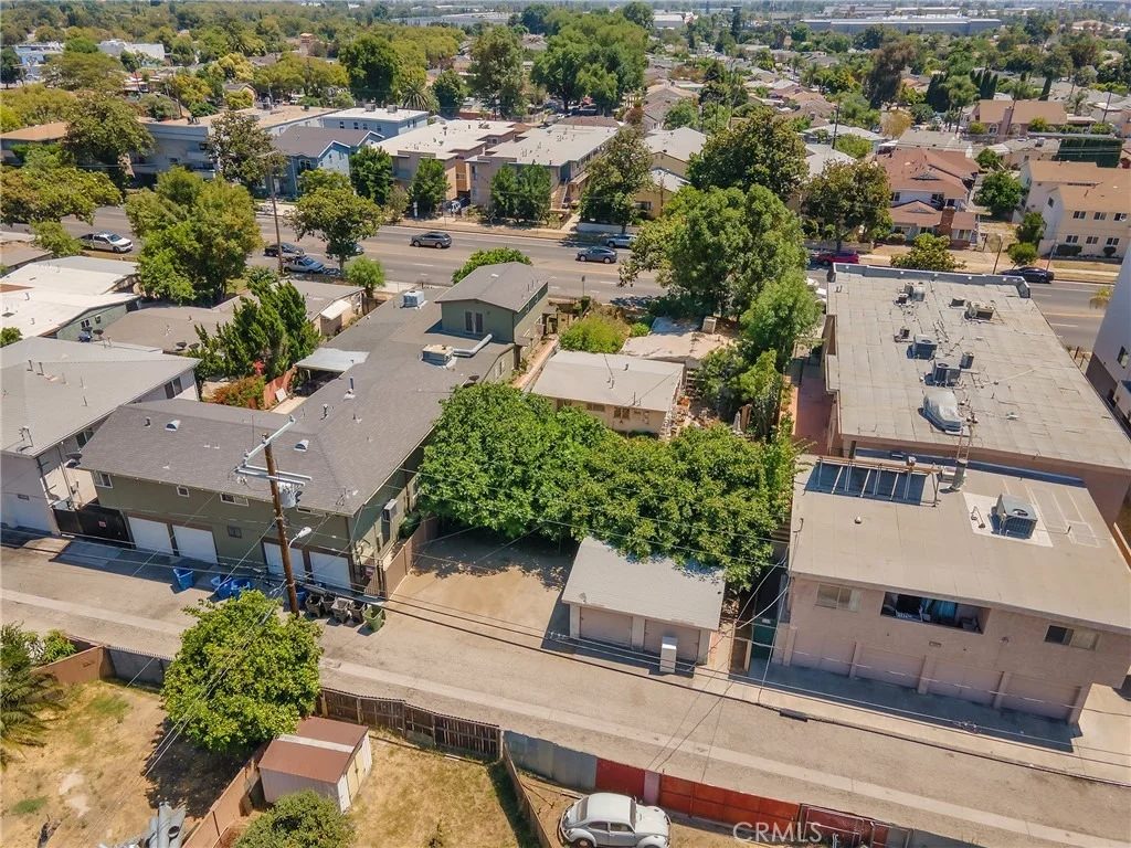 Photo of 14301 Roscoe Boulevard