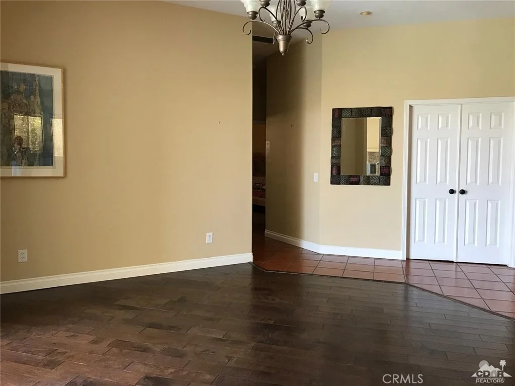 Photo of 10 Tucson Circle