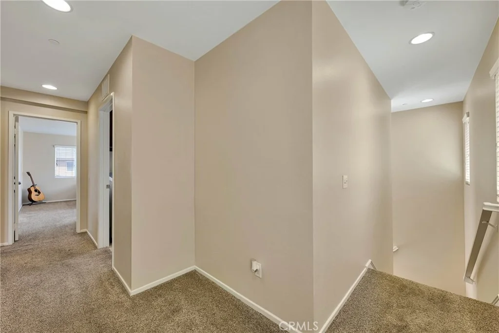 Photo of 1445 Chinaberry