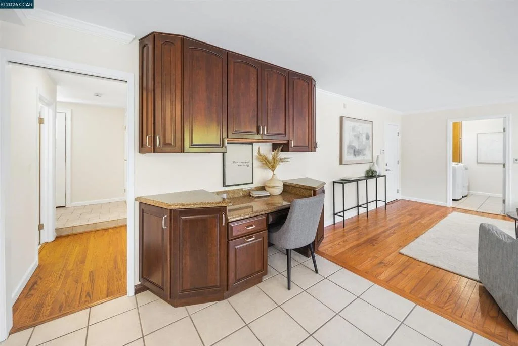 Photo of 3050 Bowling Green Dr