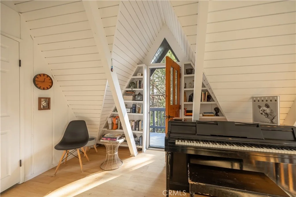 Photo of 399 Rainier Road