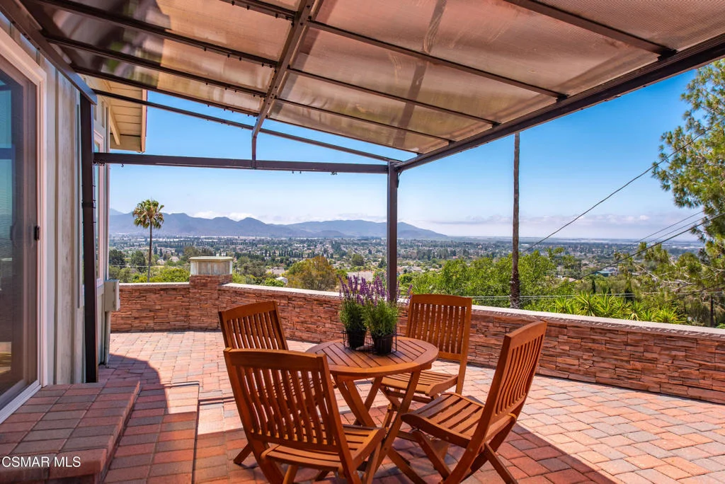 Photo of 315 N Loop Drive