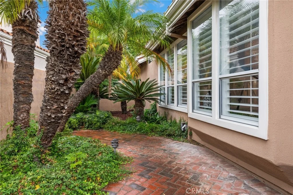 Photo of 28661 Capri