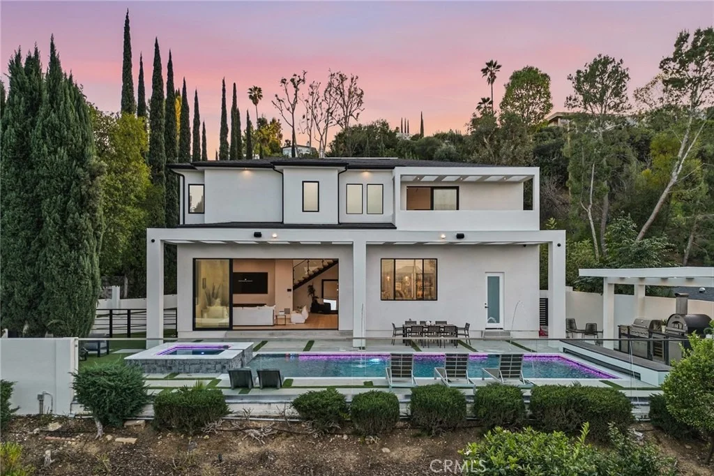 Photo of 4331 Alonzo