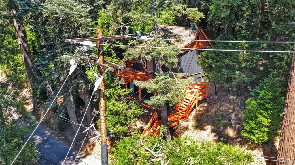 Photo of 739 Lake Drive