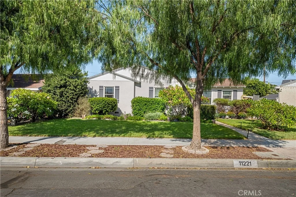 Photo of 11221 Dicky Street