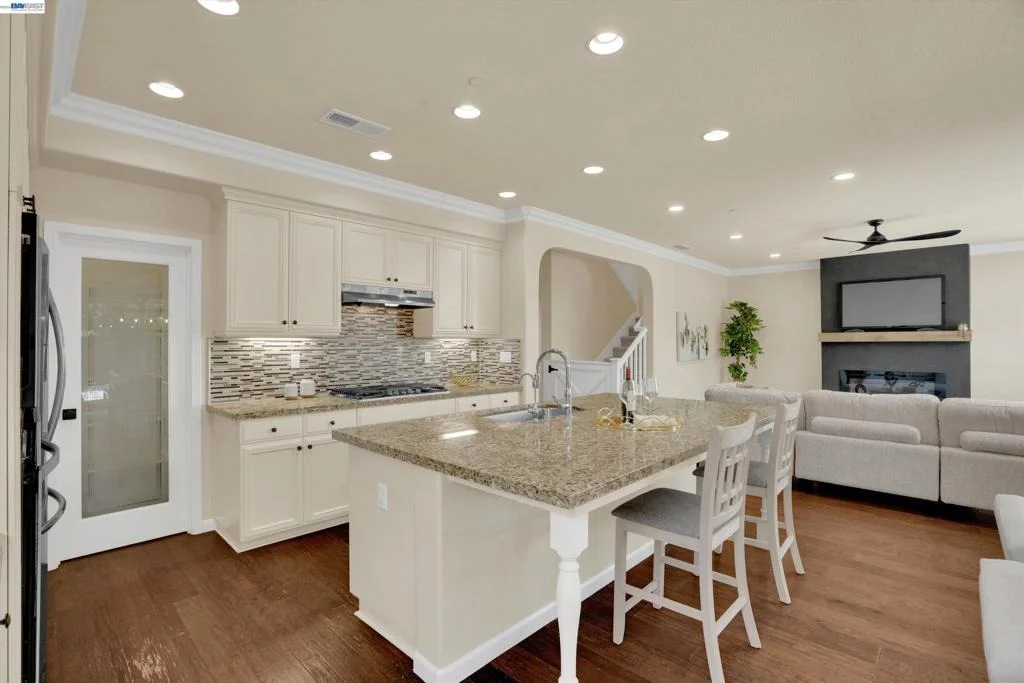 Photo of 8012 Westport Cir