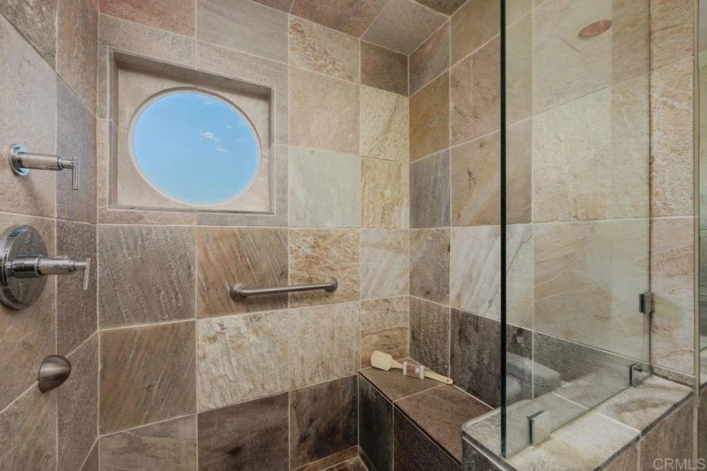 Photo of 7020 Lantana