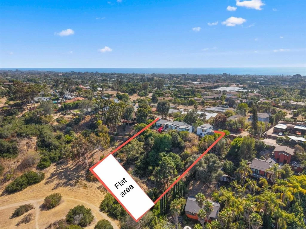 Photo of 1243 Saxony Road