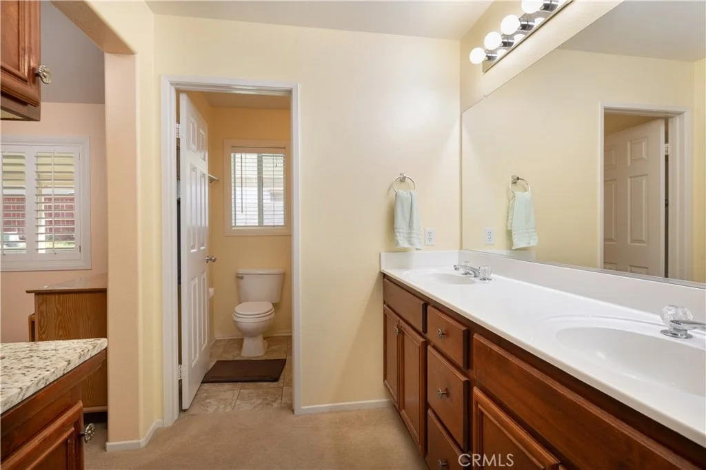 Photo of 1686 Lakeside