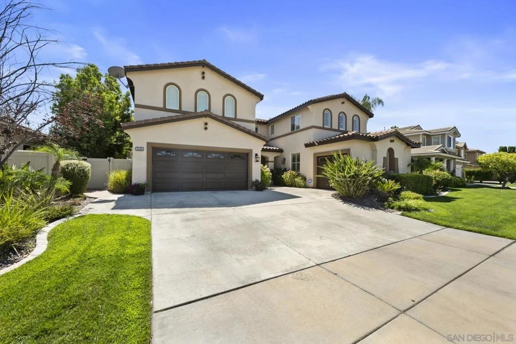 Photo of 32489 Castle Ct