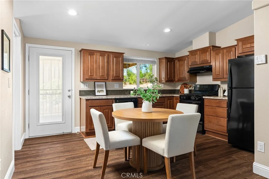 Photo of 5492 Edgewood Lane