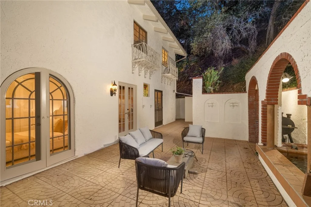 Photo of 16 Hidden Valley Road