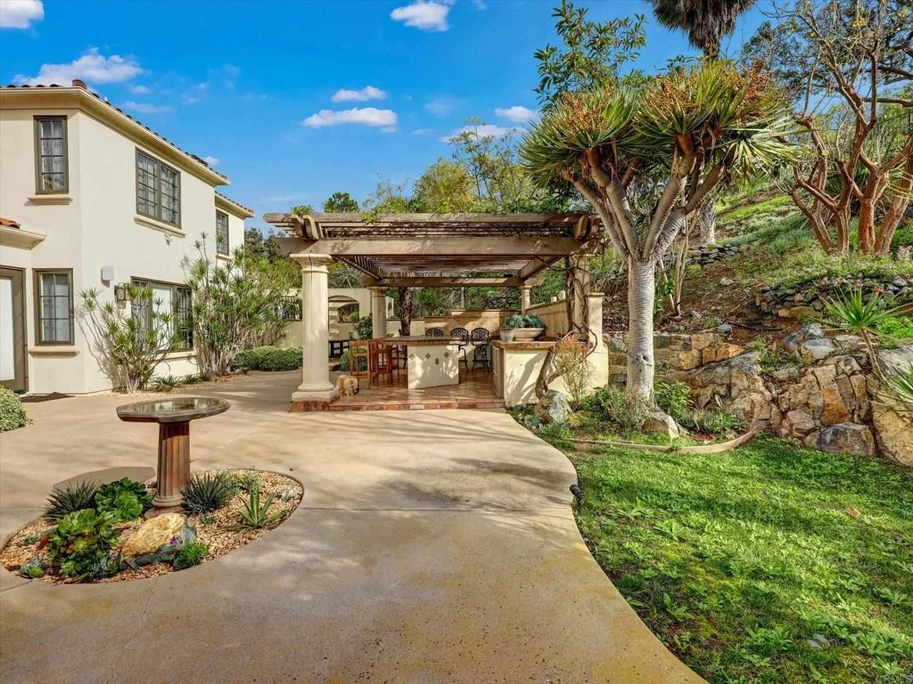 Photo of 17839 La Amapola