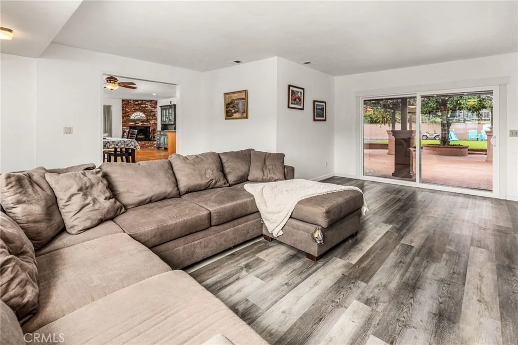 Photo of 7850 Deborah