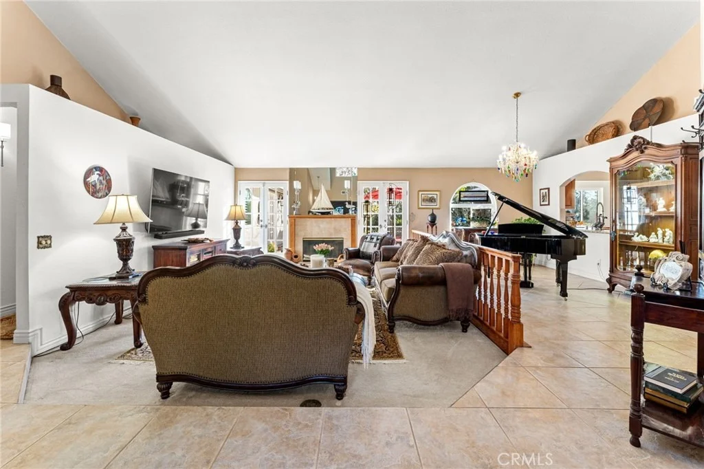 Photo of 10055 Hillside