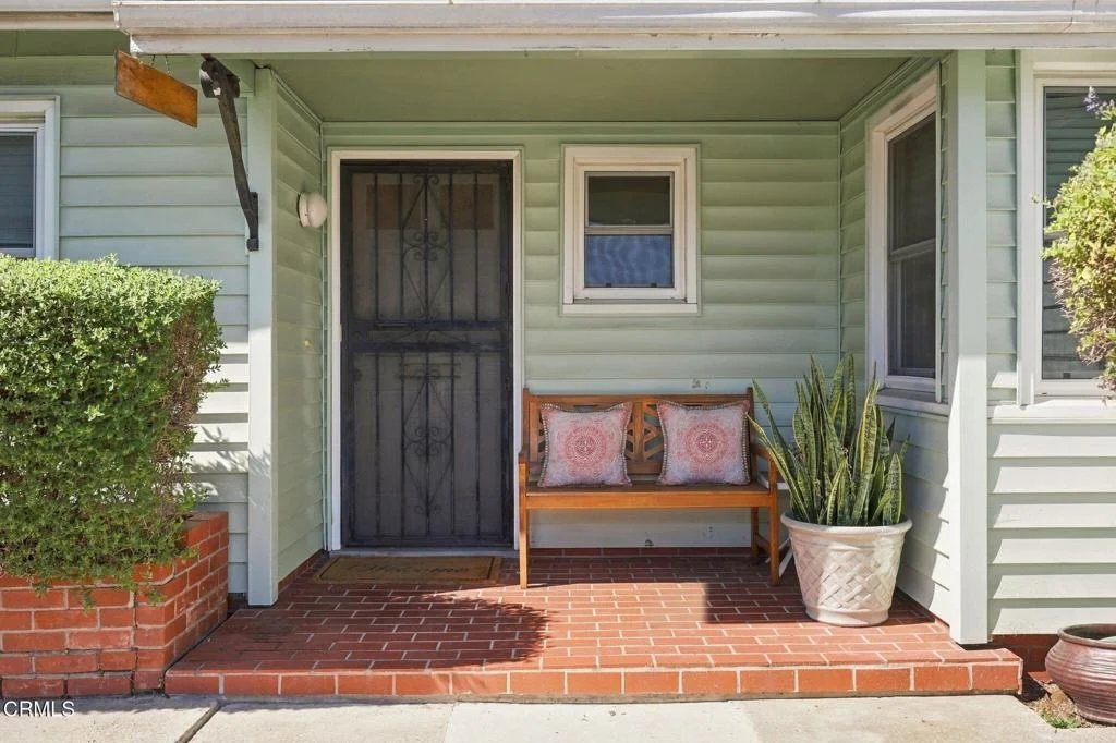 Photo of 3899 Maple Street