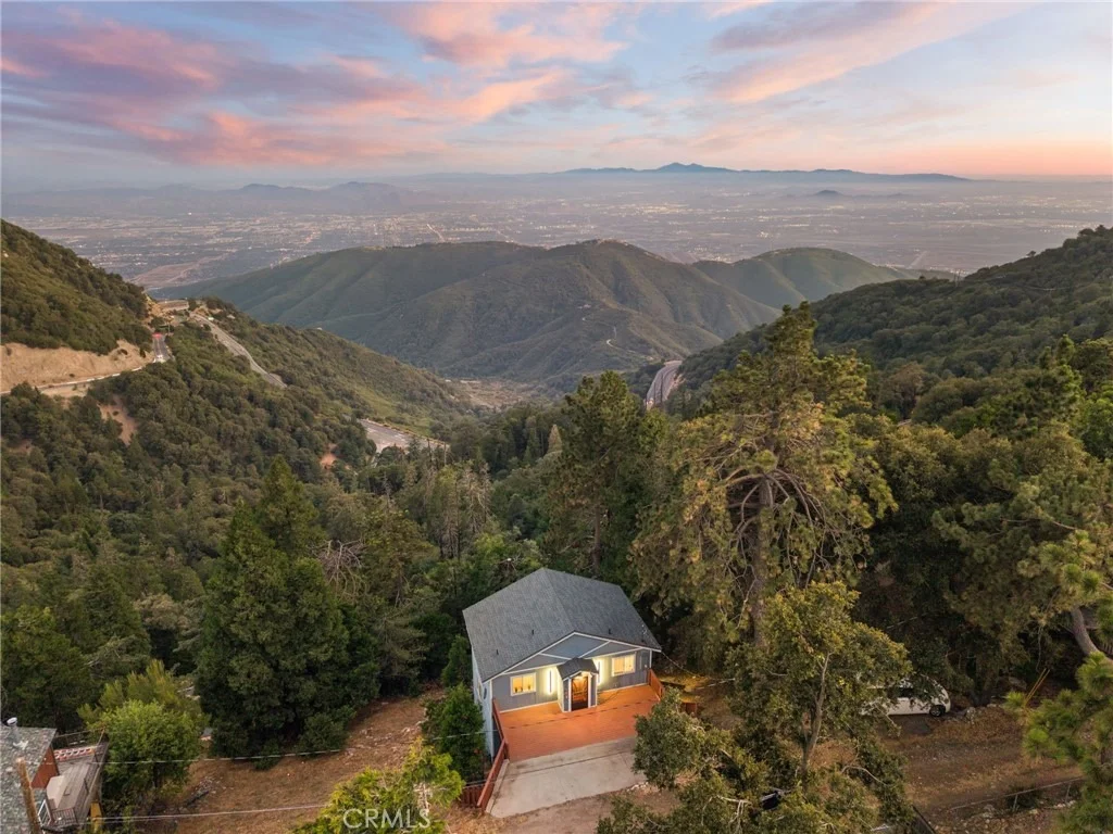 Photo of 23377 Crestview