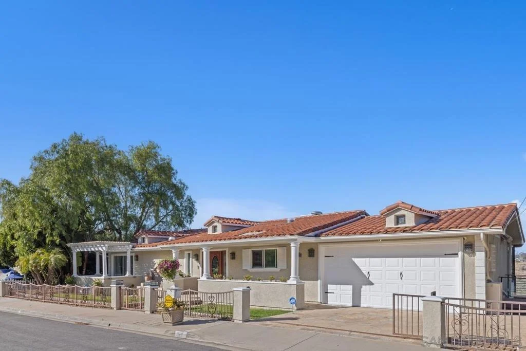Photo of 5713 Desert View Drive