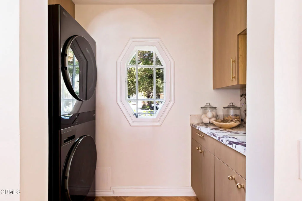 Photo of 1190 Lorain Road