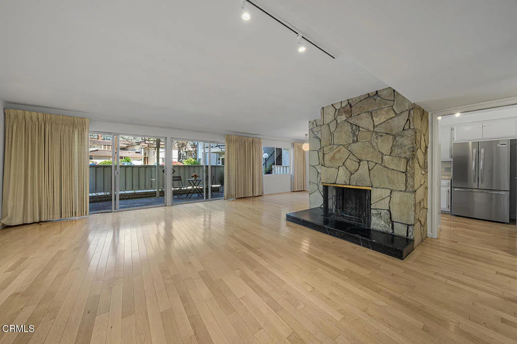 Photo of Unit 1 at 389 Cliff Drive