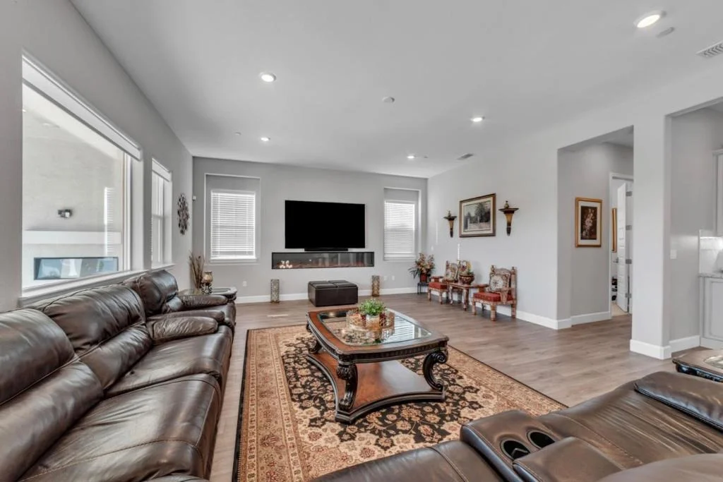 Photo of 4785 Villa Verde Drive
