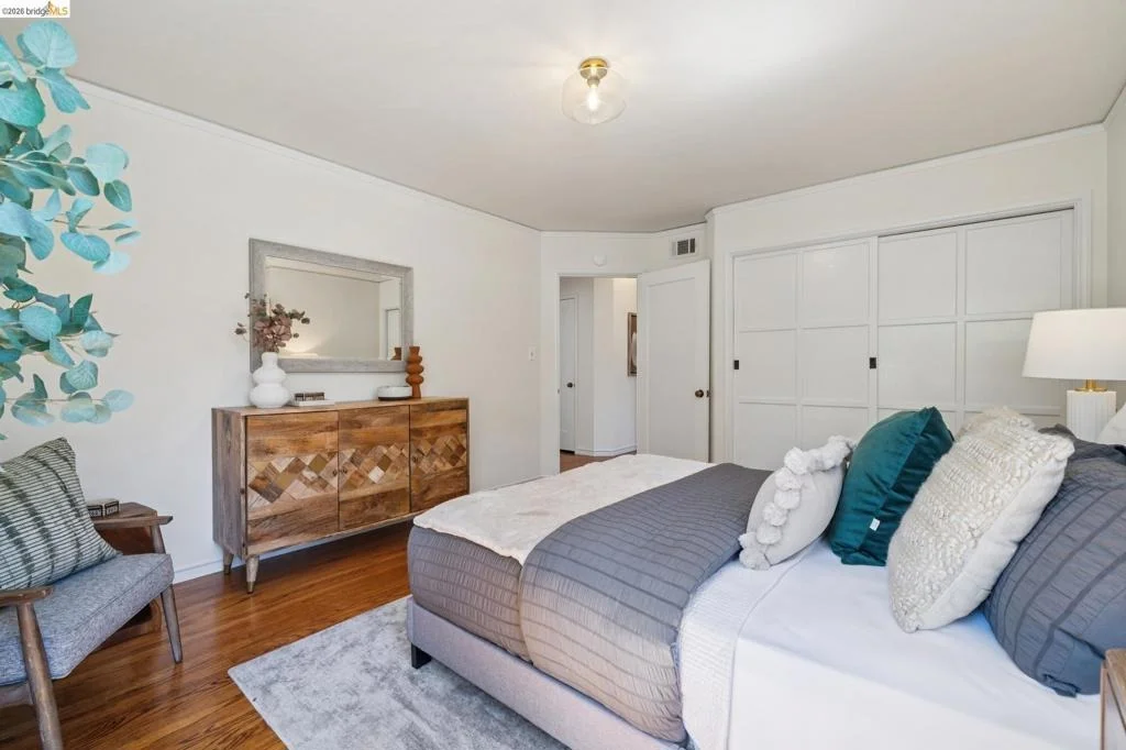 Photo of 957 Lee Ave