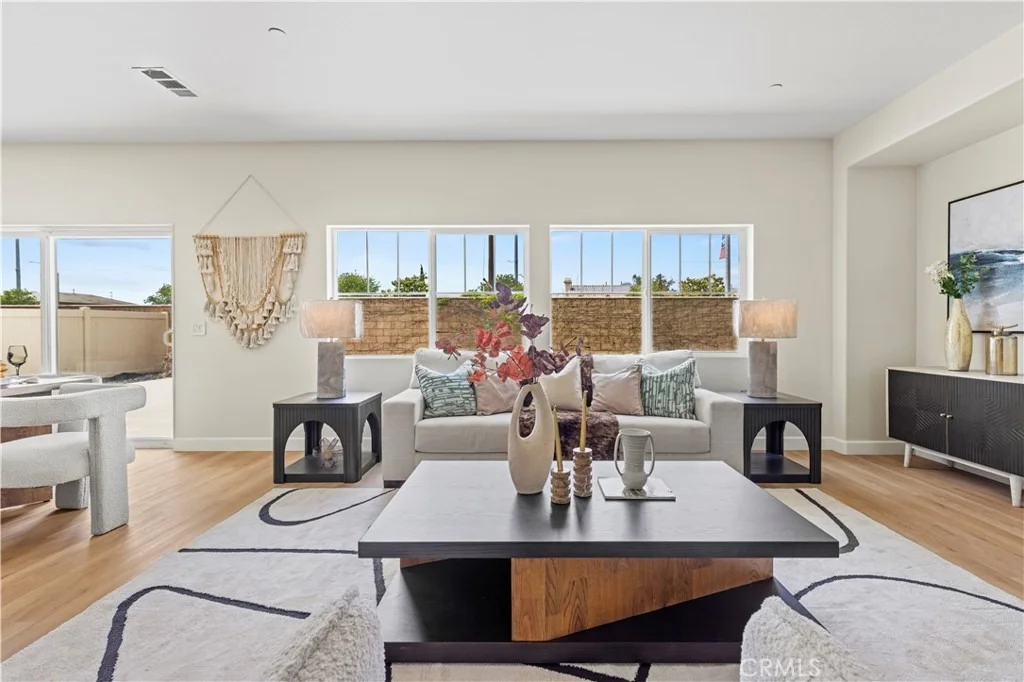 Photo of 6895 Riverglen Court