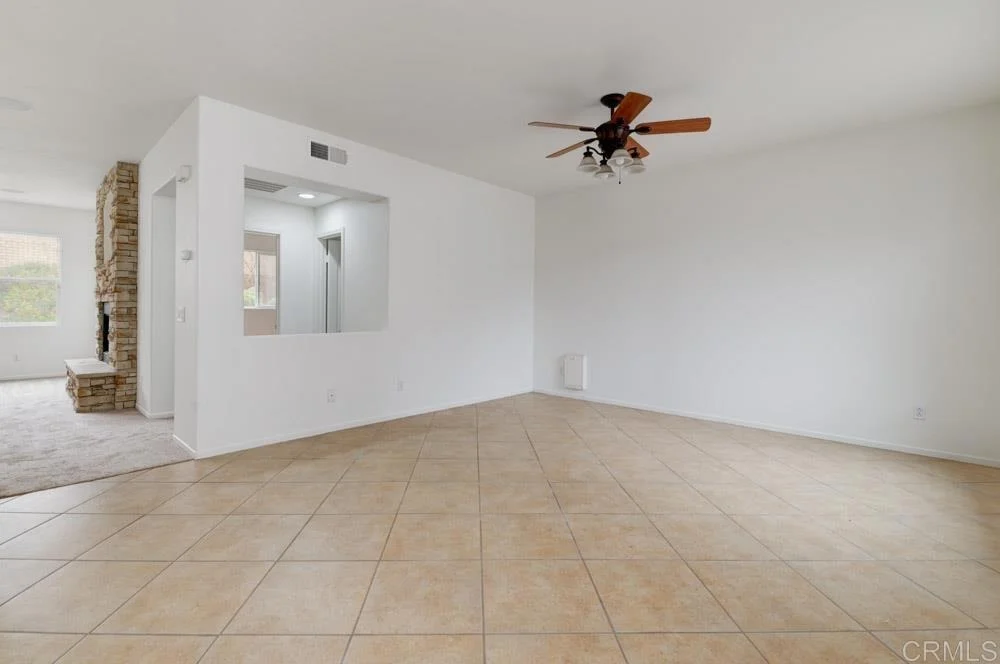 Photo of 870 Avenida Abeja