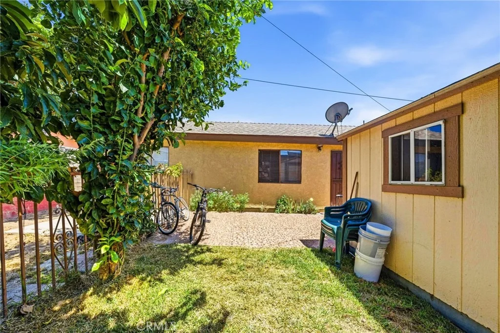Photo of 4035 Beck