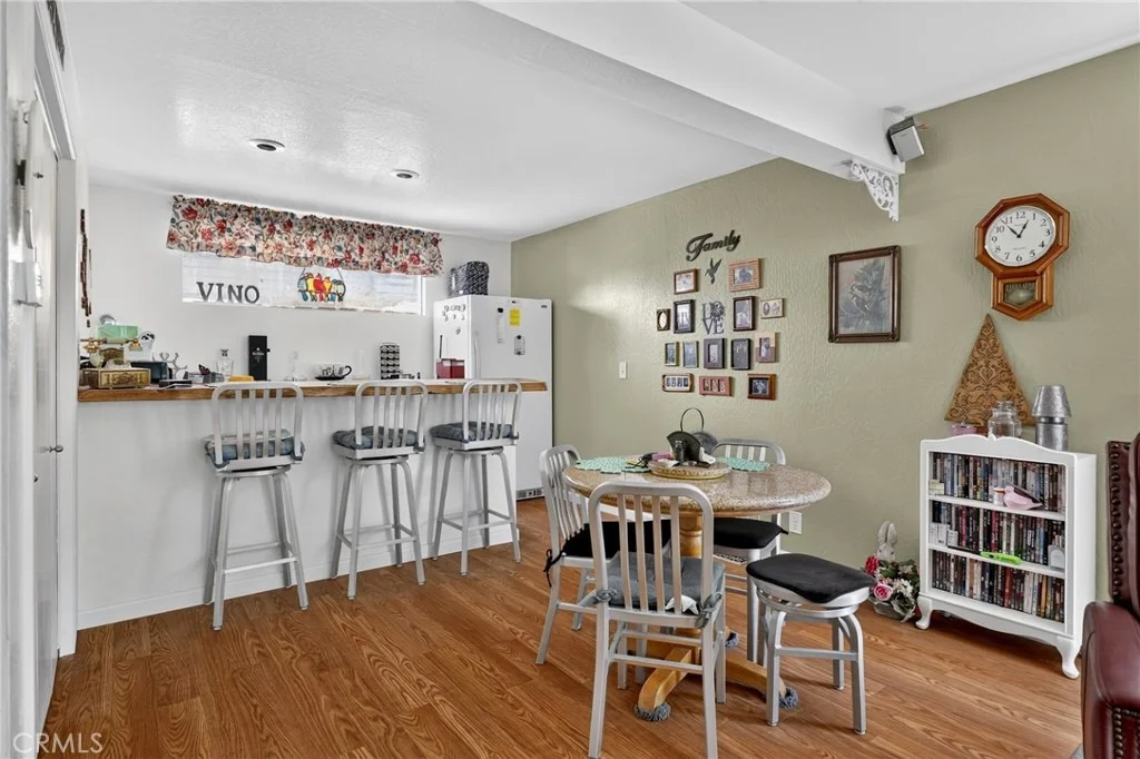 Photo of 1127 Yukon