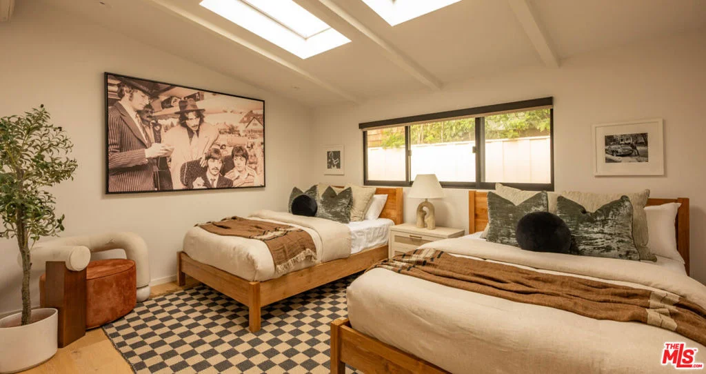 Photo of 31376 Broad Beach Road