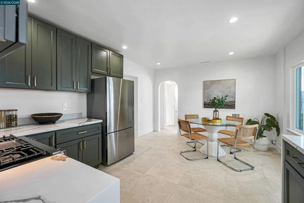 Photo of 1300 Kains Ave