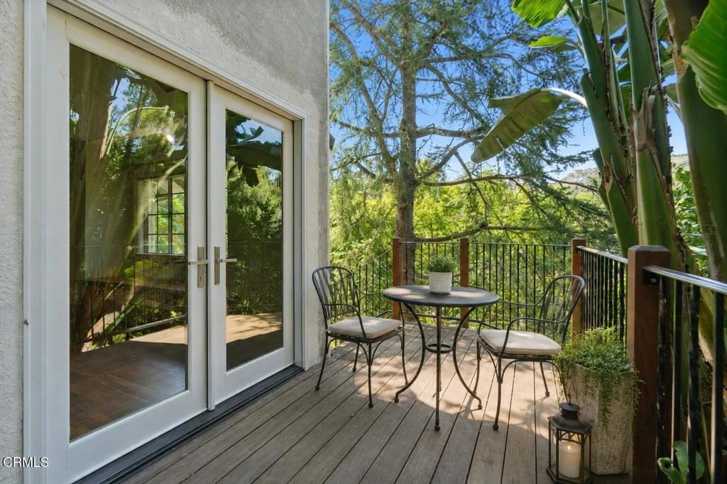 Photo of 405 Woodcliffe Road