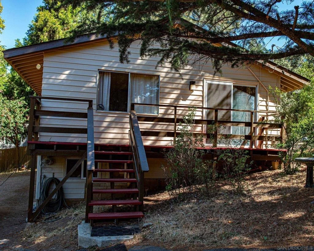 Photo of 2816 Heliotrope Dr
