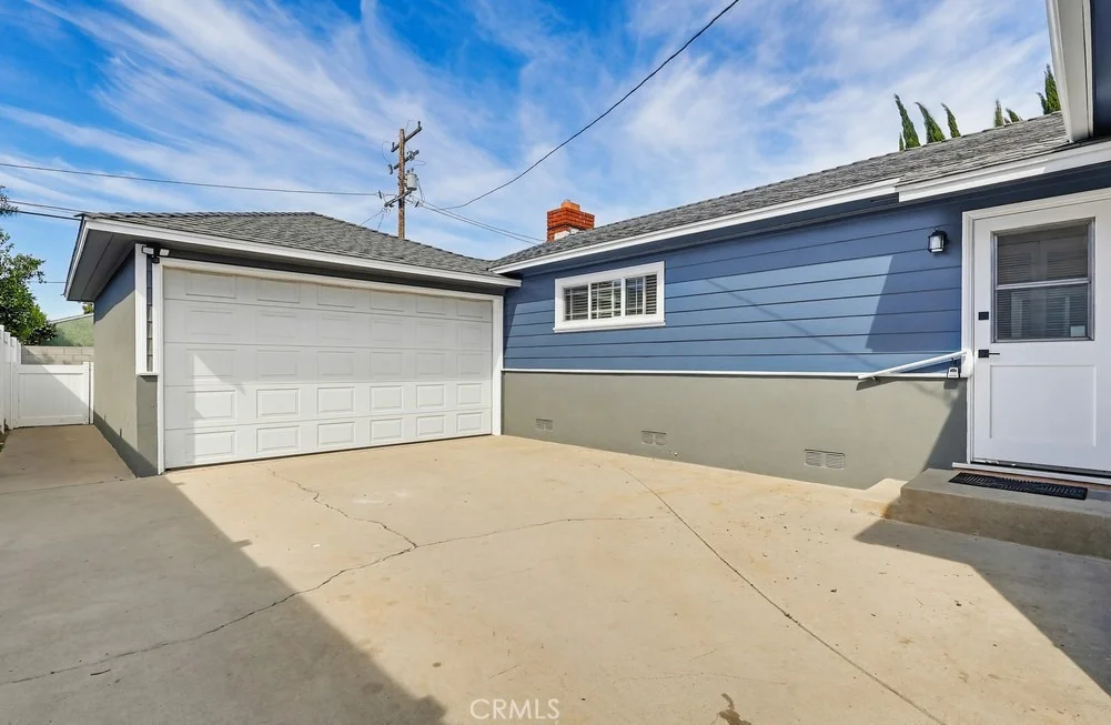 Photo of 3133 Cedar Avenue