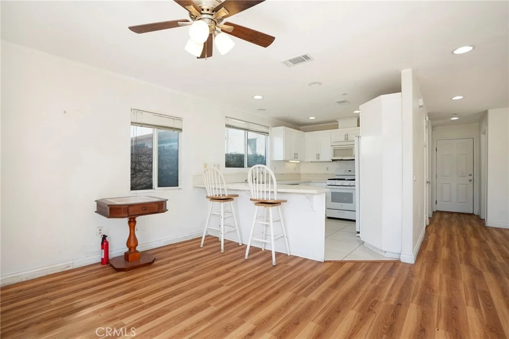 Photo of 893 W Kemp Court