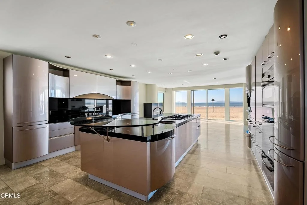 Photo of 4015 Ocean Drive