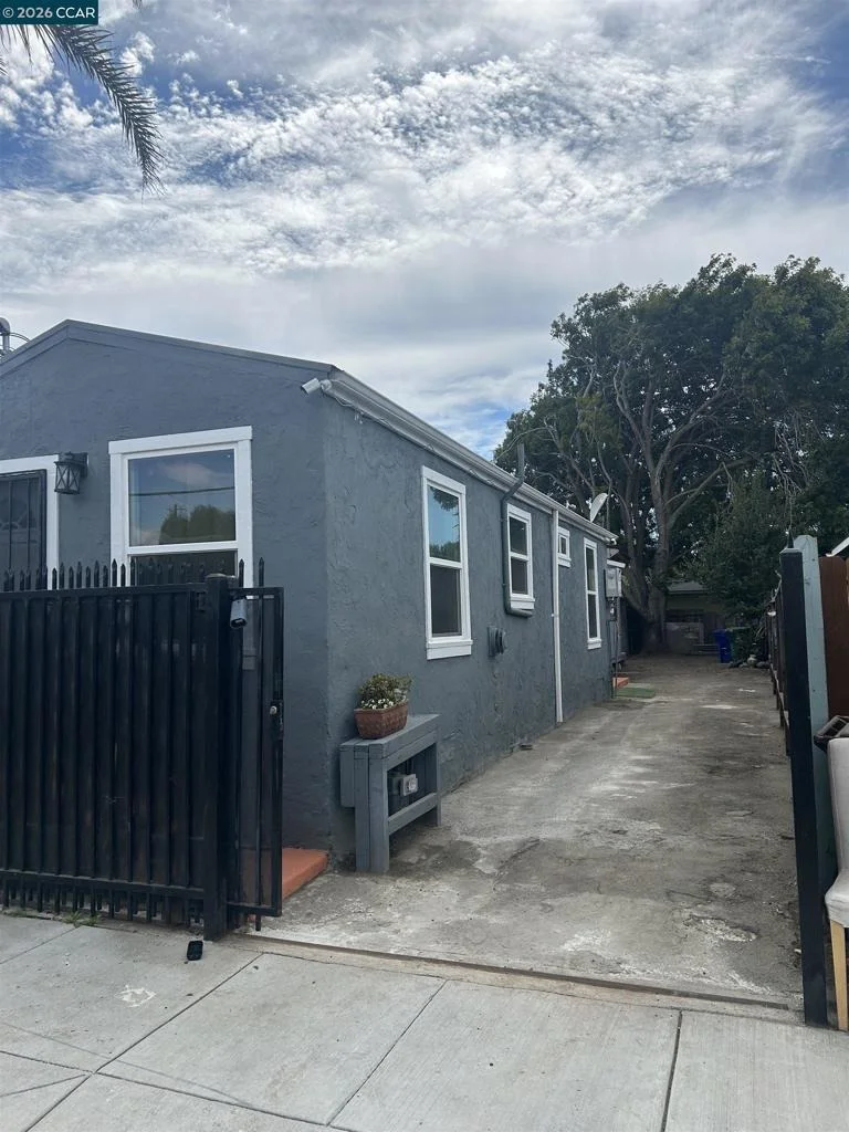Photo of 1825 Fred Jackson Way