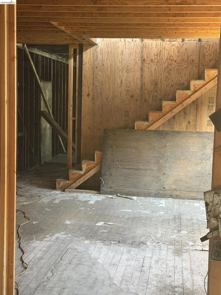 Photo of 2520 Clement Ave