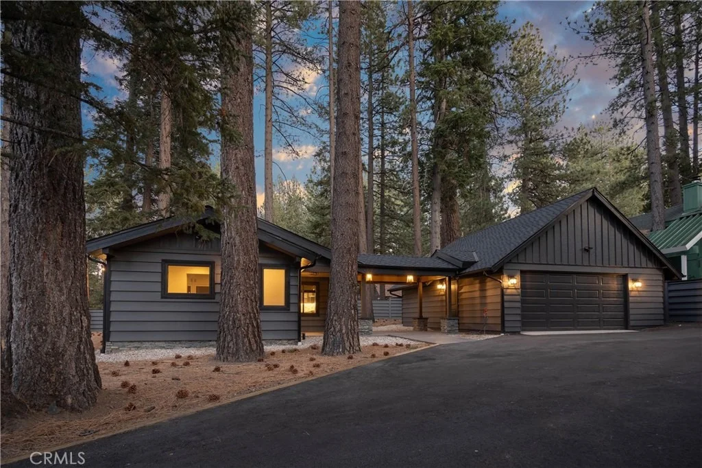 Photo of 42763 Cedar Avenue
