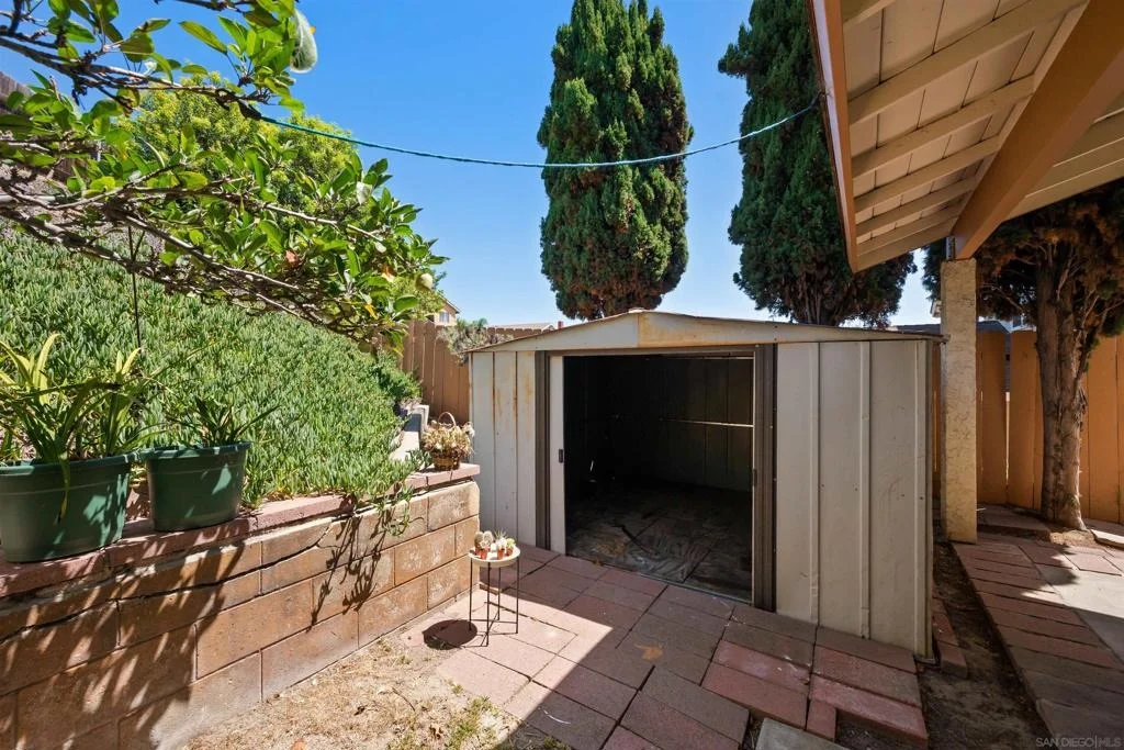 Photo of 6920 Simi Place