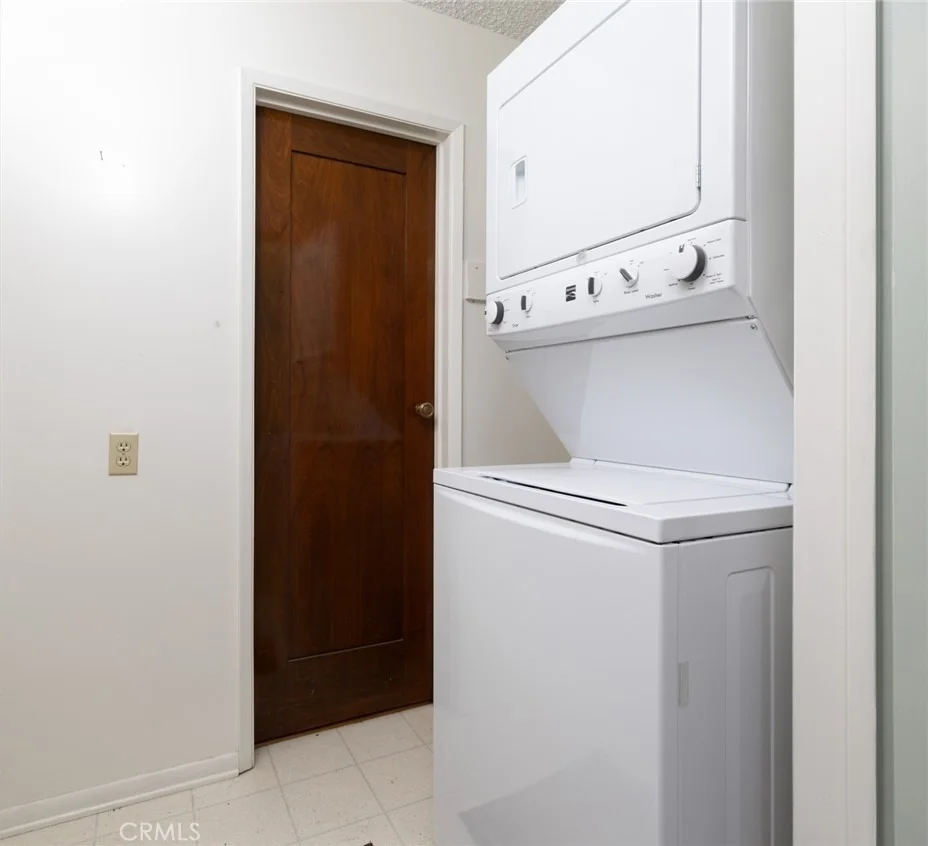 Photo of 31459 Onacrest Drive