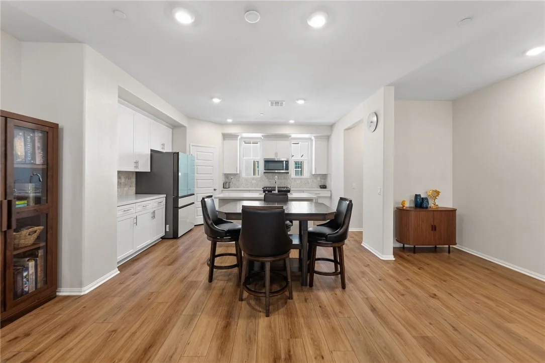 Photo of 40863 Melrose Drive