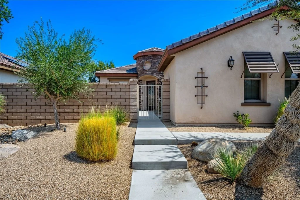 Photo of 73810 Cezanne Drive